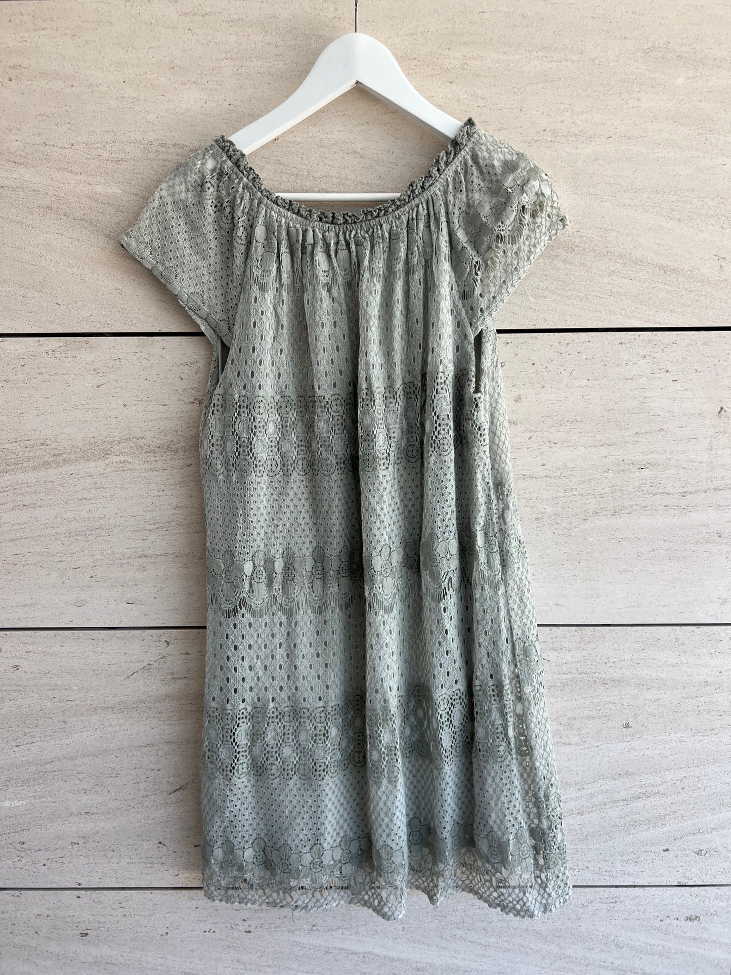 OTRAS. Vestido verde encaje TU(s)