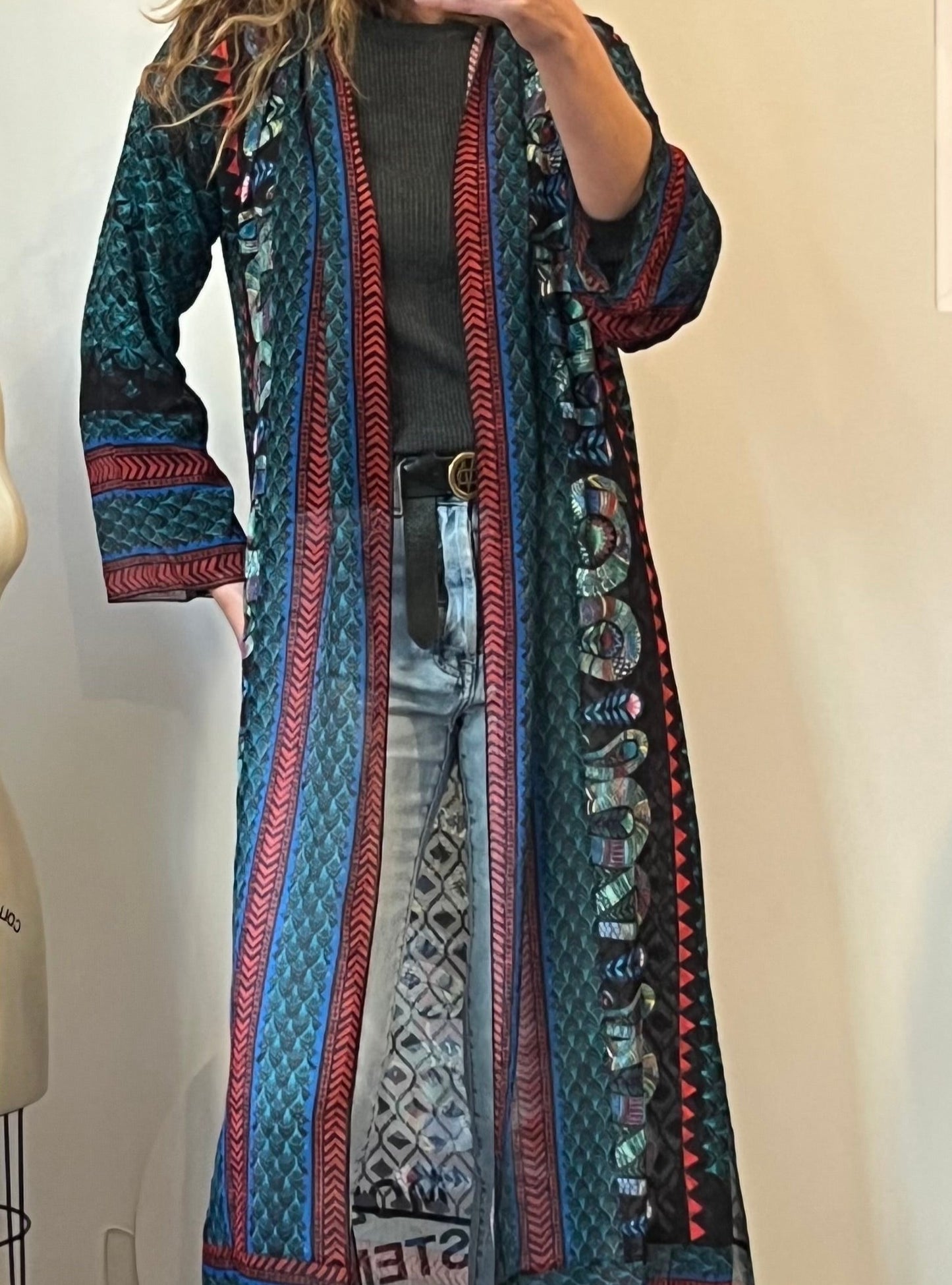 PIN-UP. Kimono largo estampado. T S