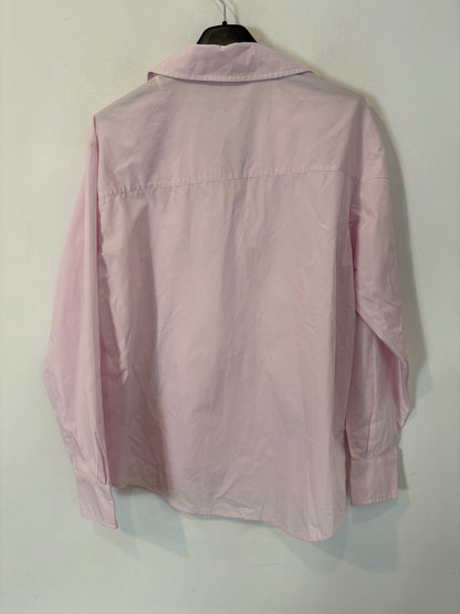 ZARA. Camisa rosa claro bolsillo