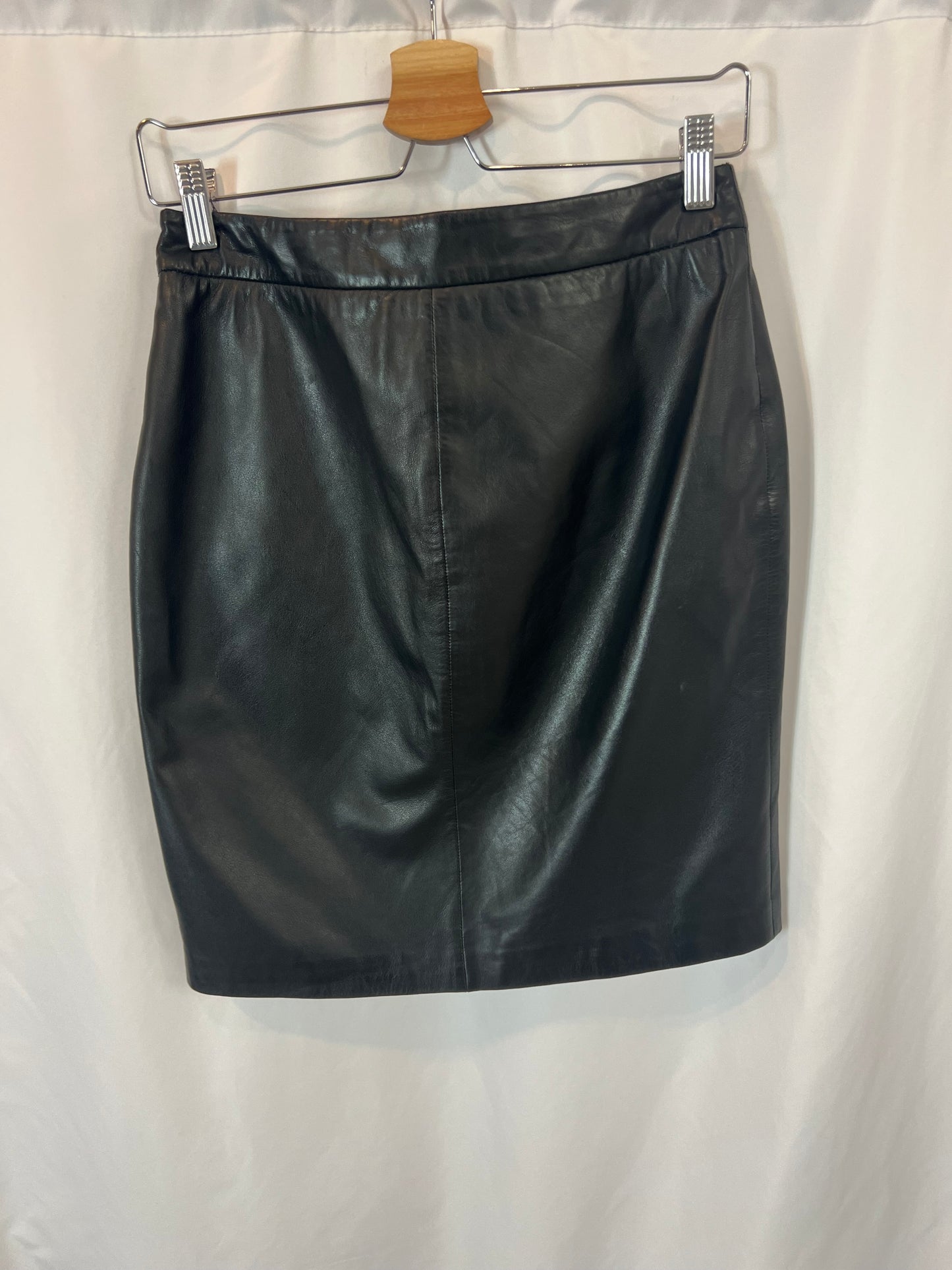 AMITIE. Black leather skirt size 38