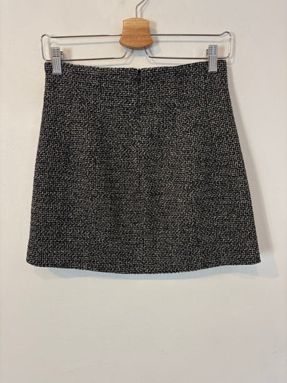 ZARA. Falda corta bicolor