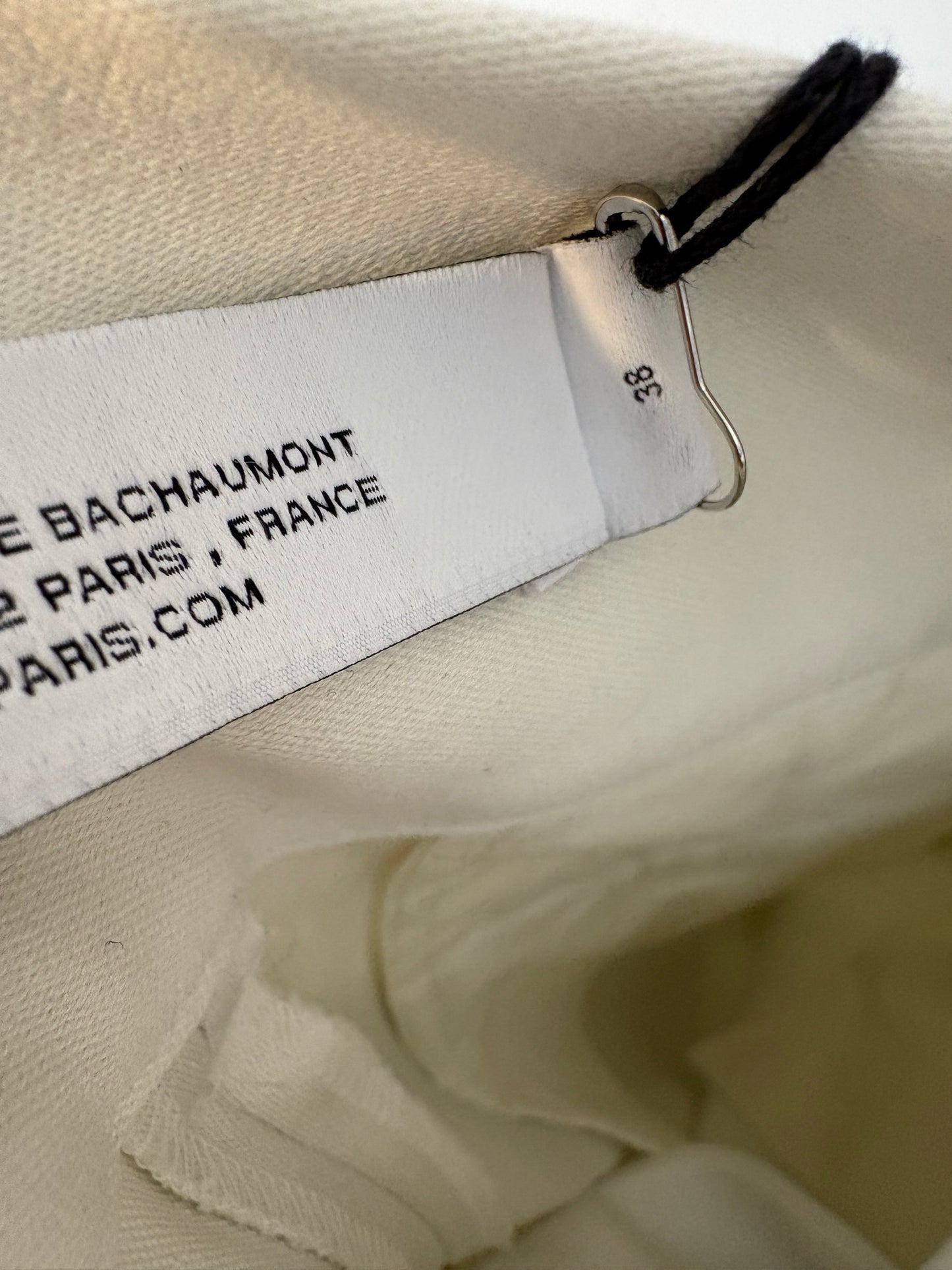 IRO. Pantalón pinzas detalle cinturón. T 38