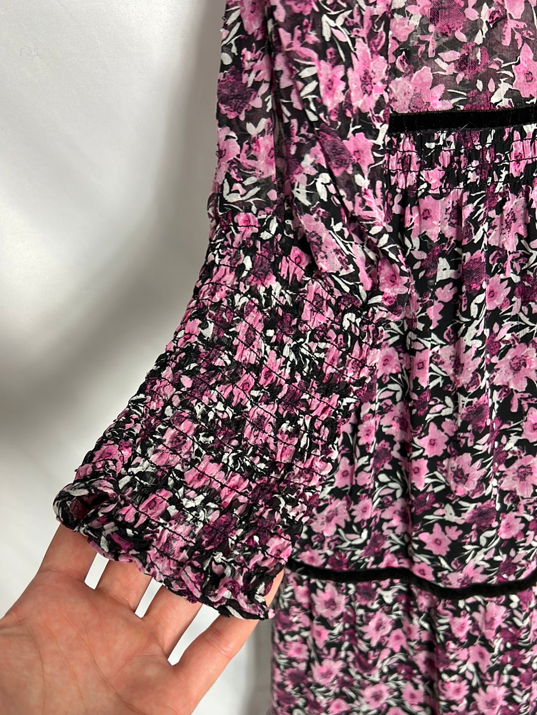 ZARA. Vestido flores midi detalles terciopelo . T S