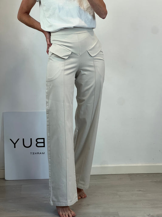 VOGANA. Pantalón beige bolsillo