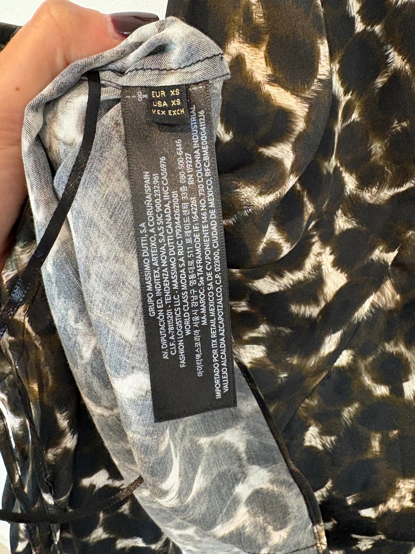 MASSIMO DUTTI. Printed top and skirt set. Size XS/S