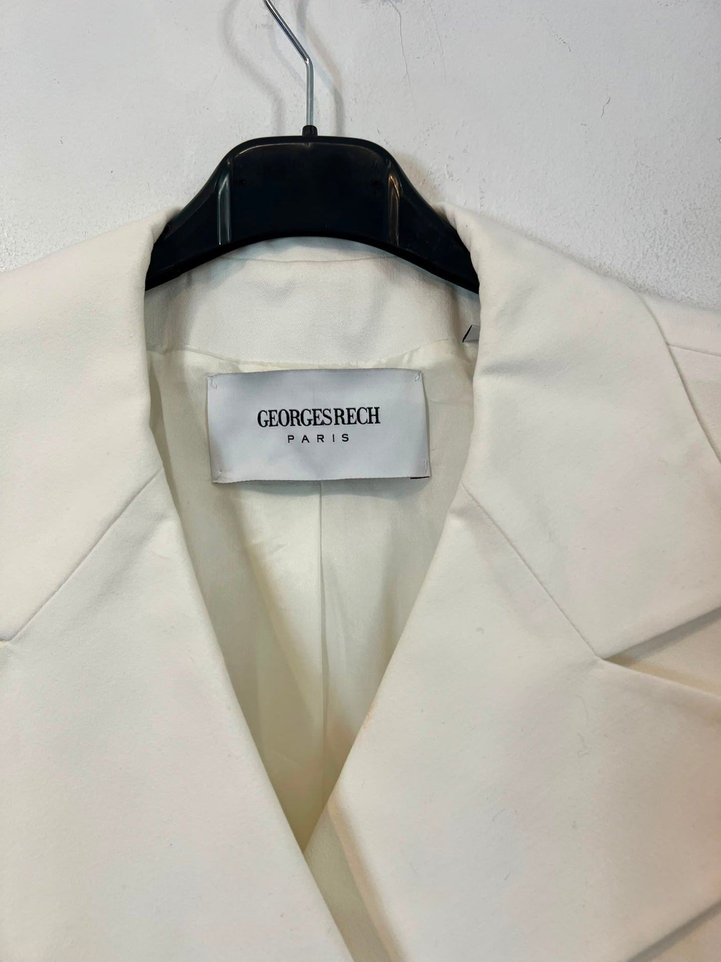 GEORGES RECH. Conjunto pantalón y blazer blanca cruzada