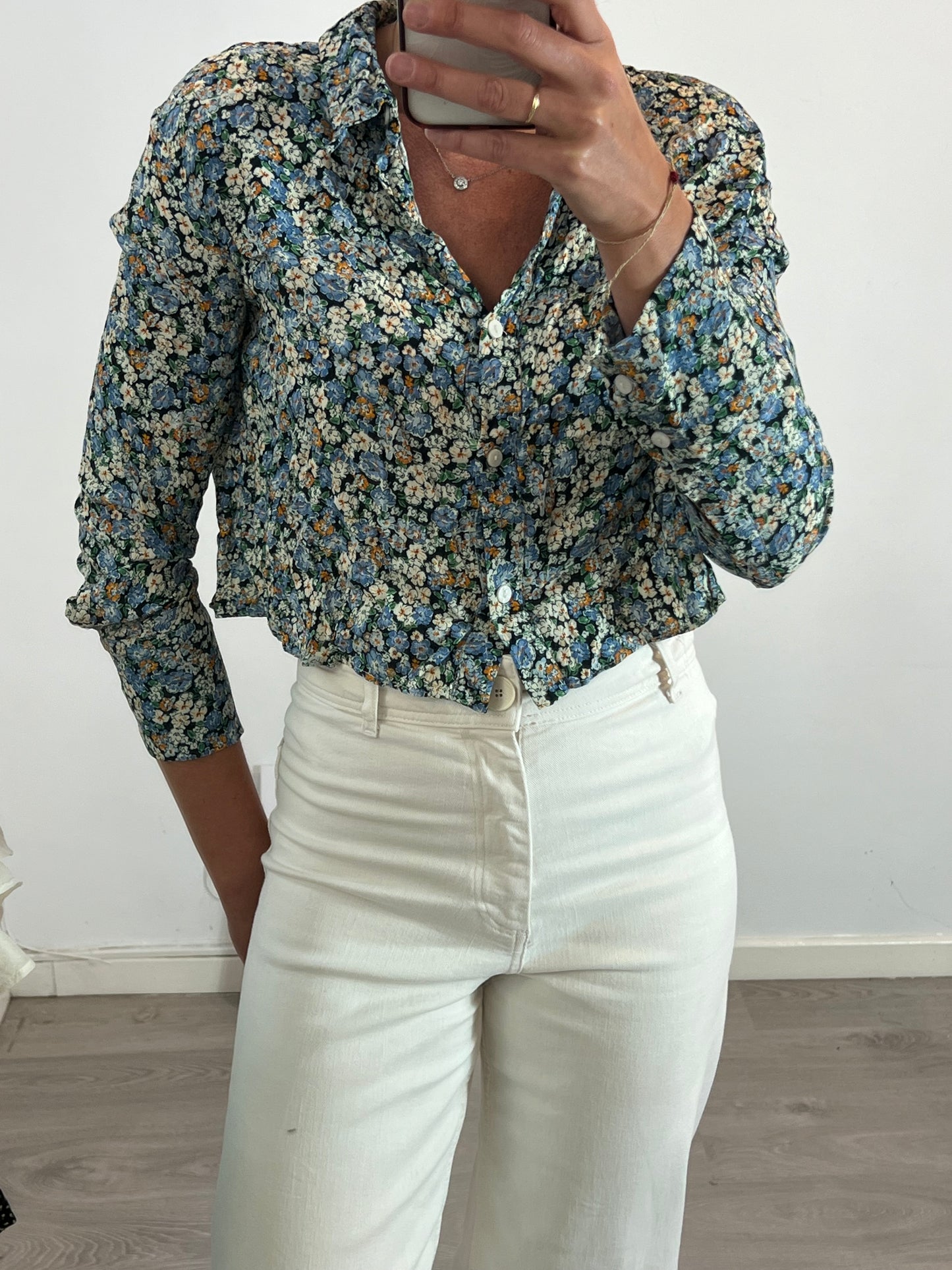 ZARA. Floral Crop Blouse Tm