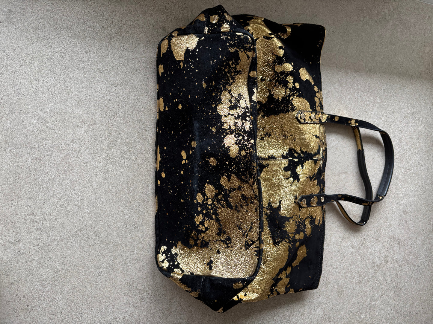 ZADDIG & VOLTAIRE. Bolso tote piel dorados