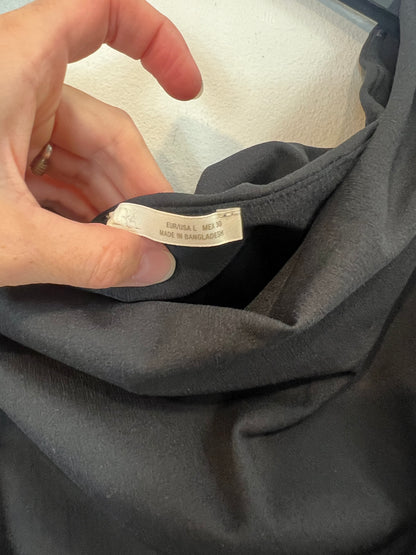 ZARA. Vestido negro fruncido