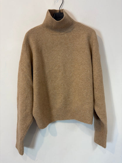 ZARA. Black stretch knit top. TL