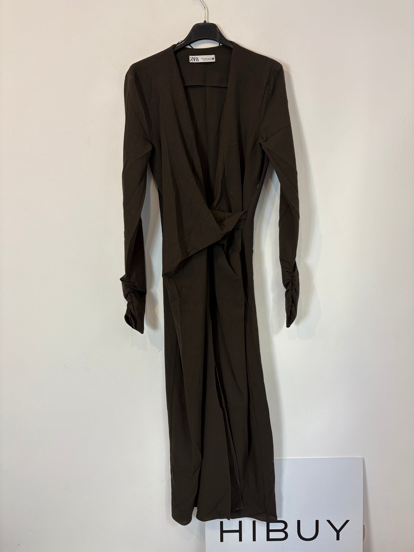 ZARA. Vestido marrón con lana