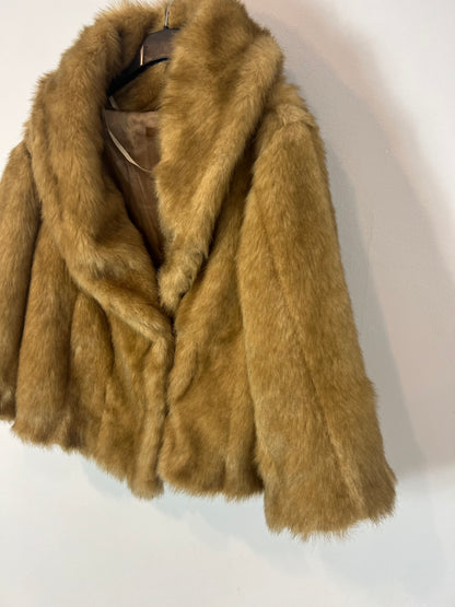 OTRAS. Chaqueta pelo cruzada. T M