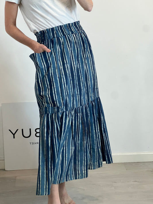 OTRAS. Falda rayas bolsillos