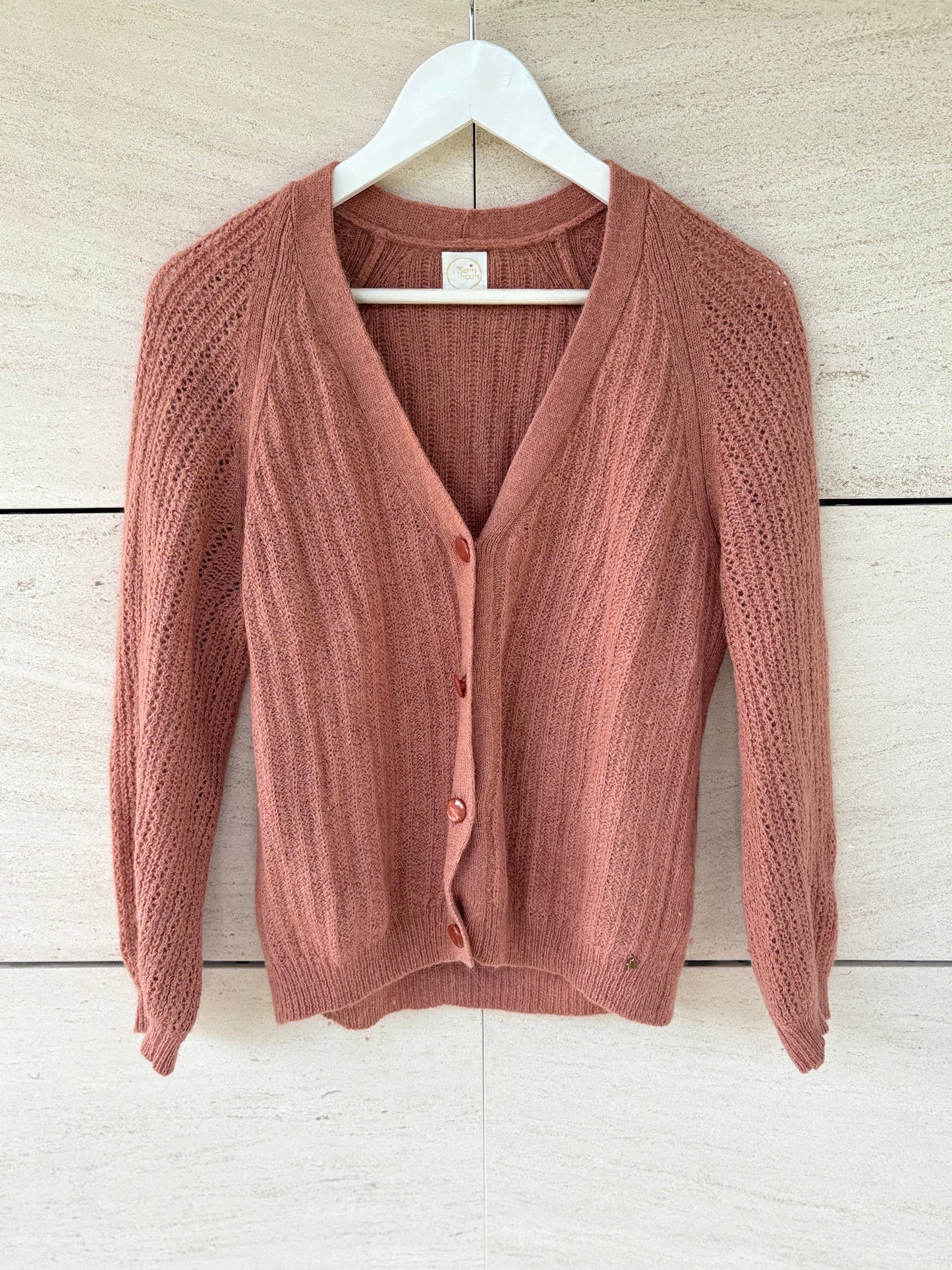 DES PETITS HAUTS. Chaqueta punto con lana