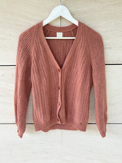 DES PETITS HAUTS. Chaqueta punto con lana