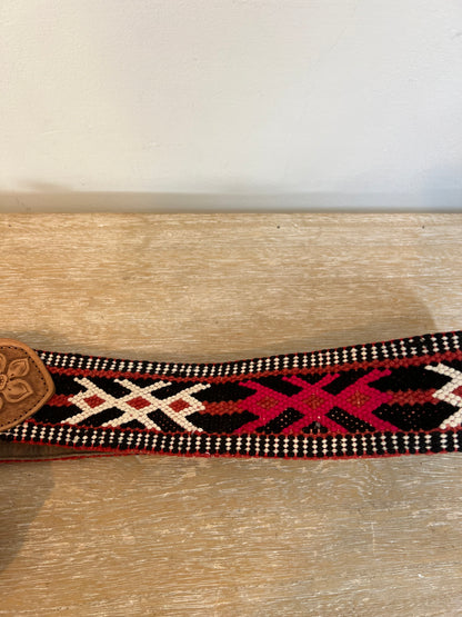 OTHER. Embroidered belt with leather details. TS