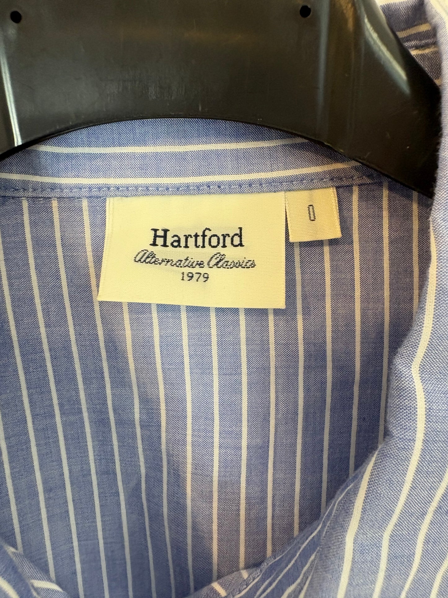 HARTFORD. Camisa azul rayas