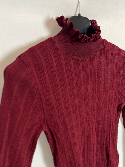 ZARA. Top burdeos troquelado T.s