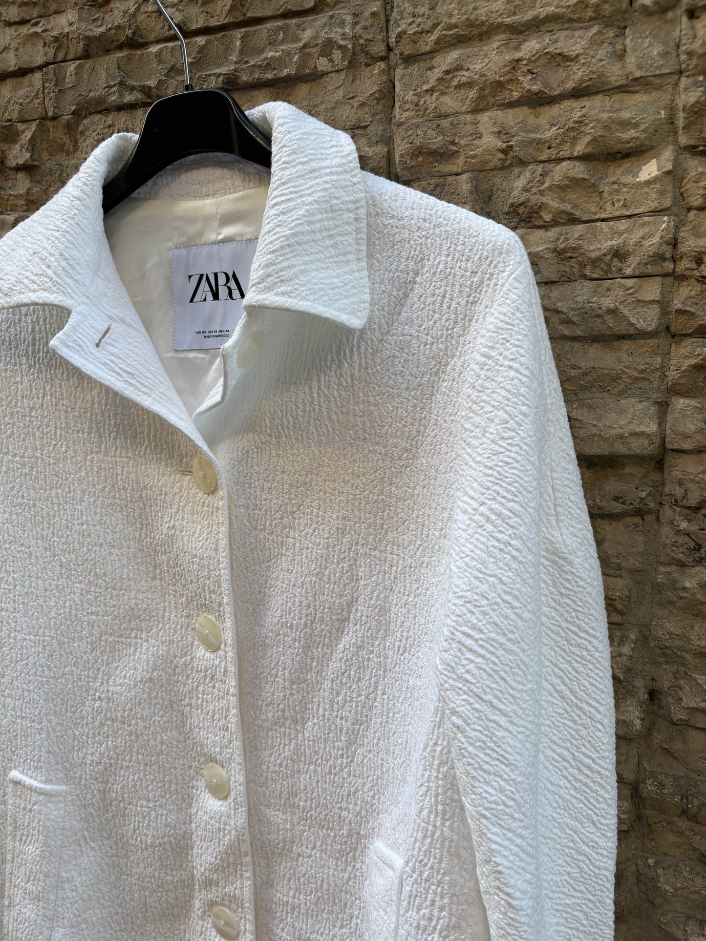 ZARA. White textured jacket. S (XS, S(M))