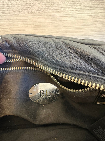 BIMBA Y LOLA. Bolso negro piel guateado