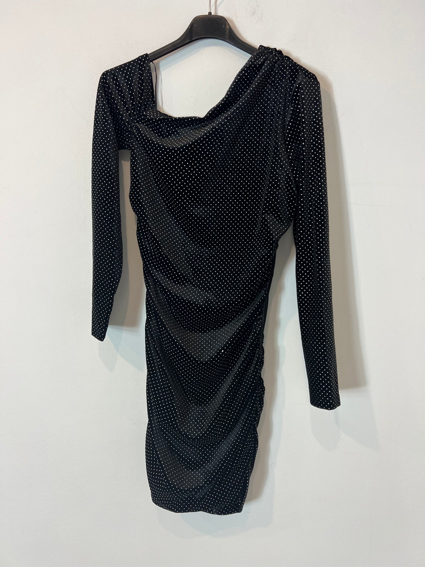 ZARA. Vestido corto tachuelas. T S