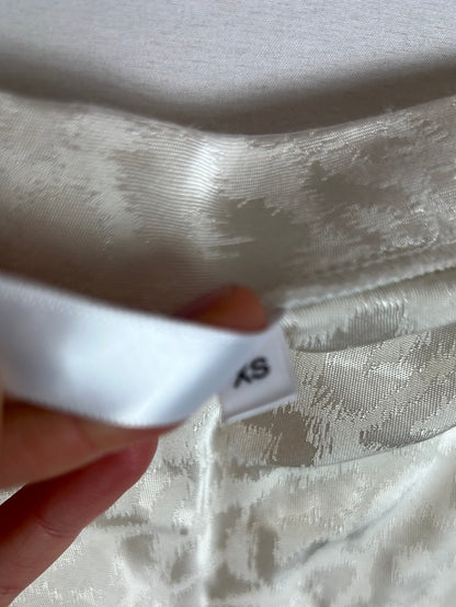 RAT&amp;BOA. Off-white print midi skirt. T XS