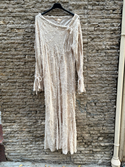 H&M. Vestido midi con seda