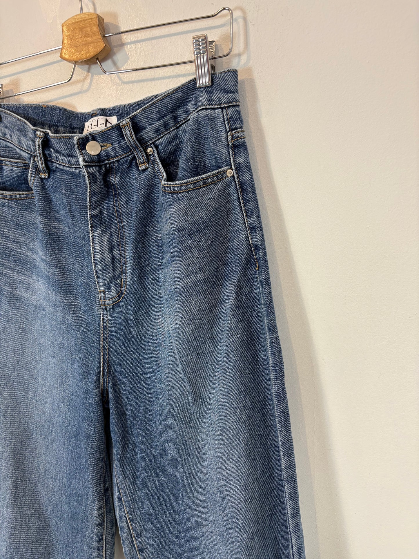 ZARA. Flowy green trousers T.xs