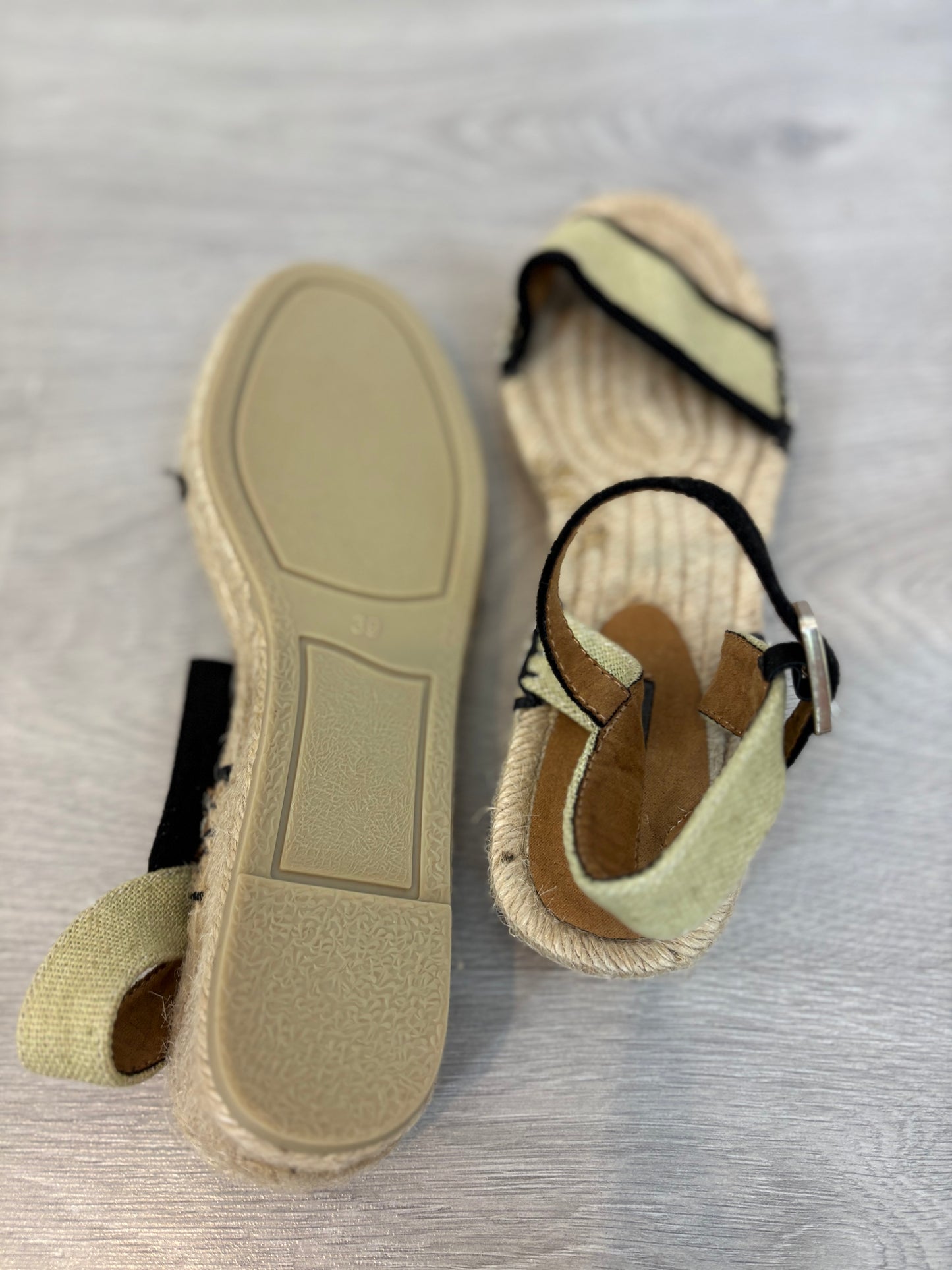 CORINA. Sandalia esparto cuña. T 39