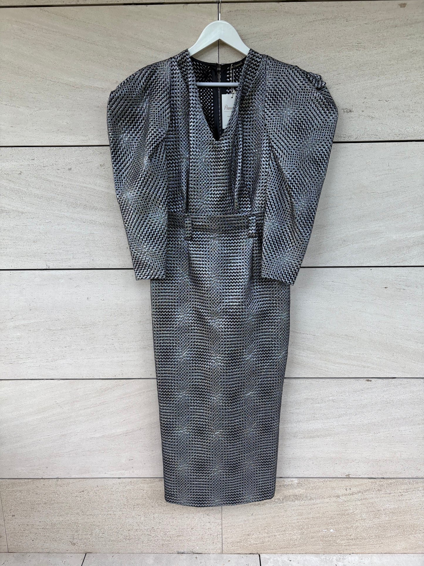 PANAMBI. Vestido estructura hilos