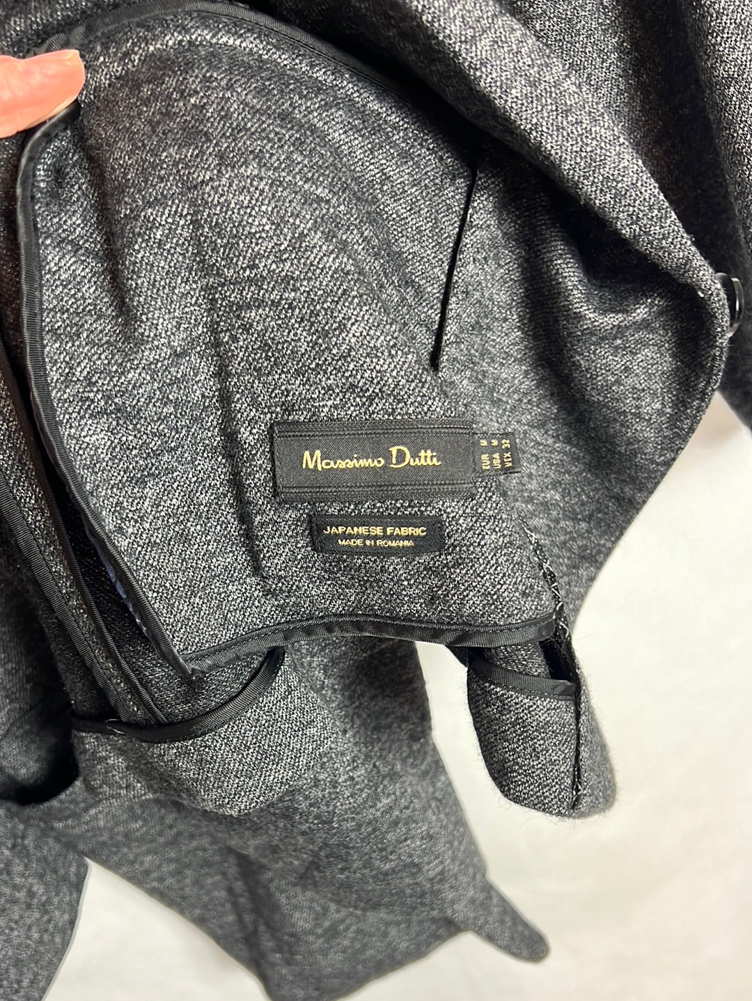 MASSIMO DUTTI. Blazer gris marengo jaspeada lana. T M