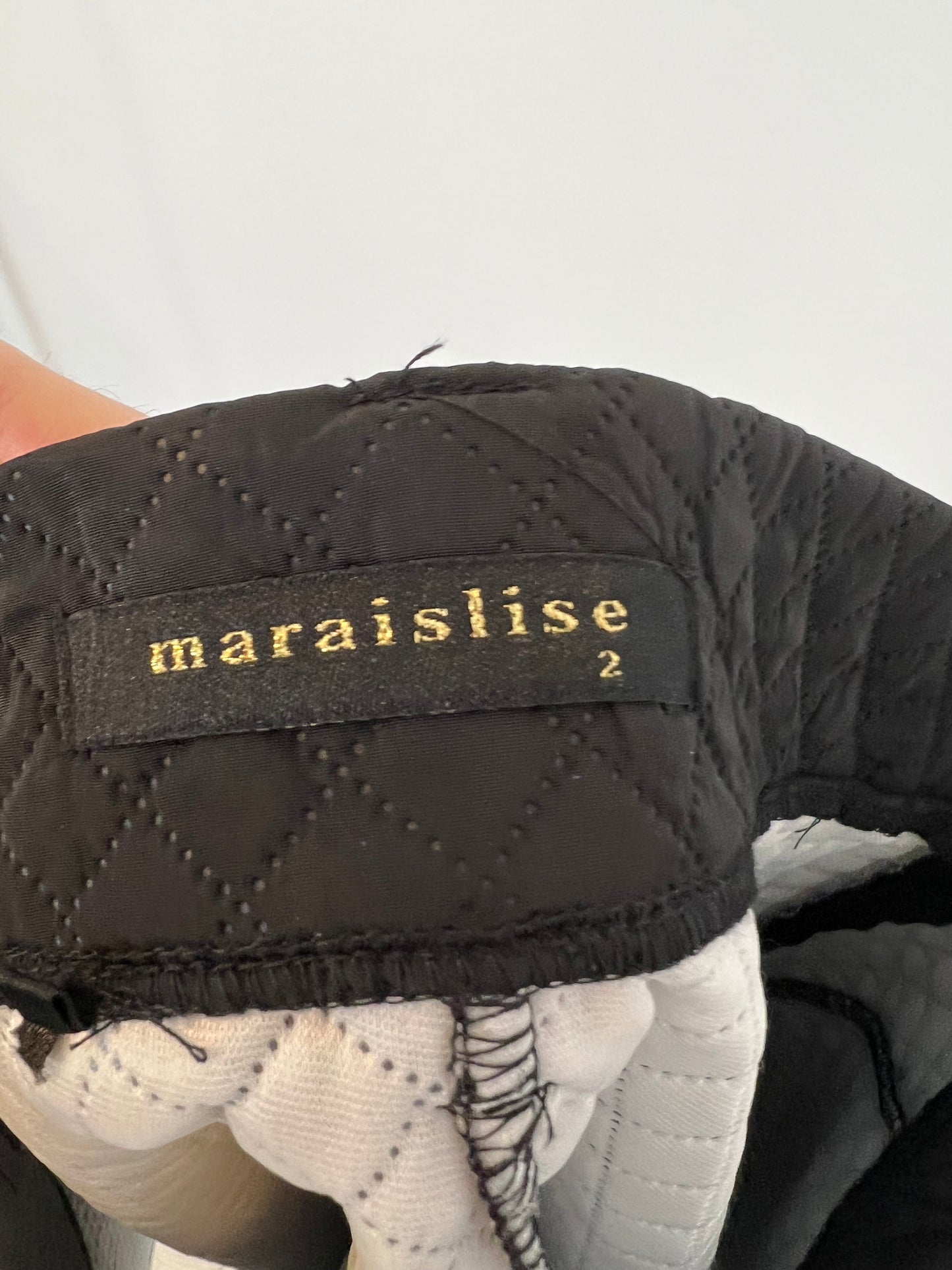 MARAISLISE. black quilted midi skirt T.2(38)