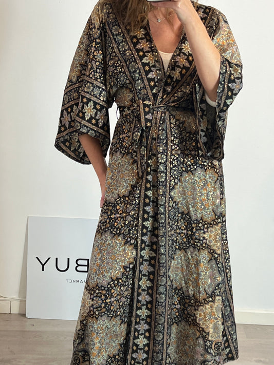 OTRAS. Kimono/vestido seda negro detalles dorados TU(s/m)