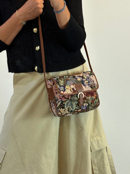 PETITE MENDIGOTE. Bolso estampado con piel asa larga