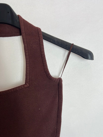 ZARA. Top punto marrón elástico. T S