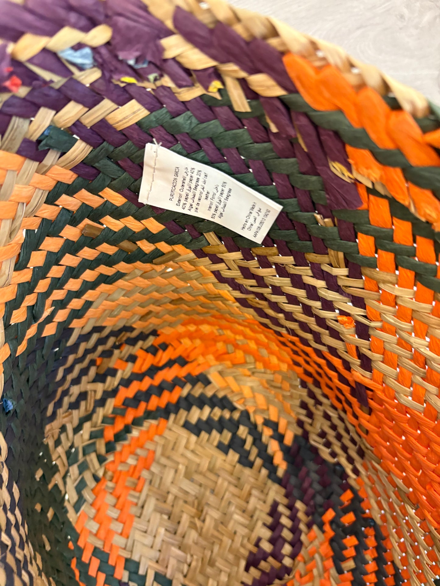 PURIFICACIÓN GARCIA. Capazo mediano colores