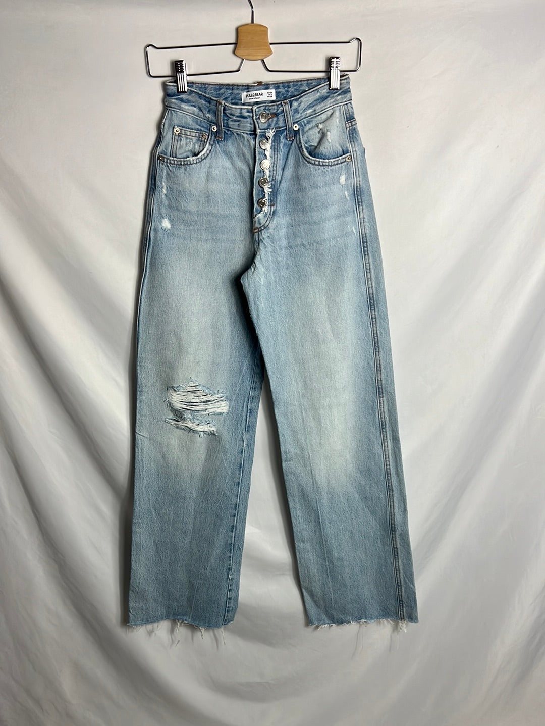 PULL&BEAR. Pantalón ancho recto T.34