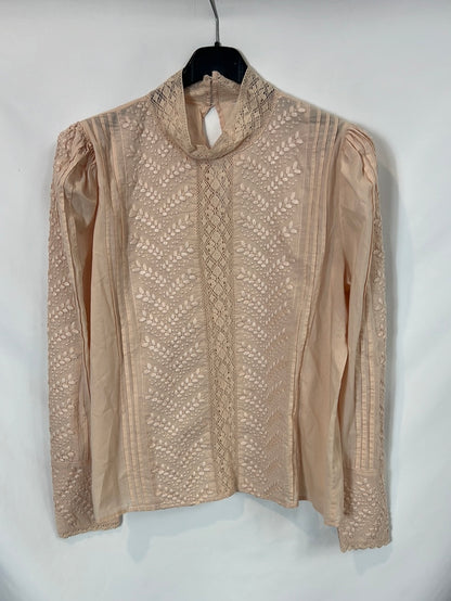 JOLIE JOLIE. pale pink embroidered blouse Tm