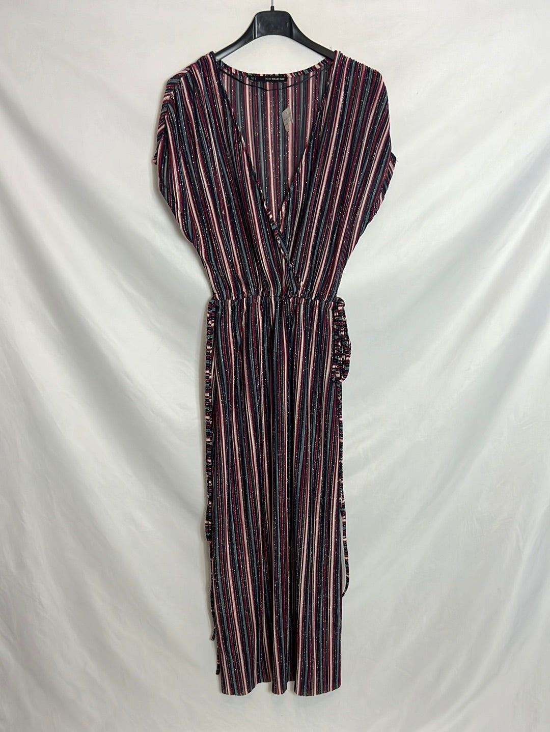 SFERA. Vestido midi rayas textura. T M