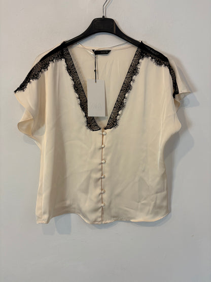 ZARA. Top lencero encaje negro