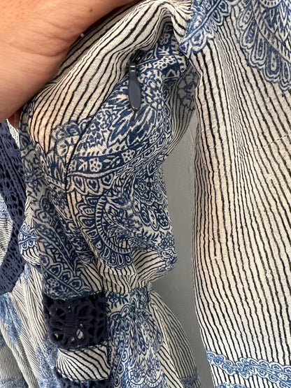 TRUCCO. Vestido largo gasa estampados azules. T M