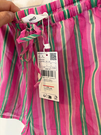 MANGO. Pantalón corto fucsia rayas. T S