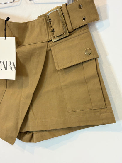 ZARA. Falda pantalón caqui. T S