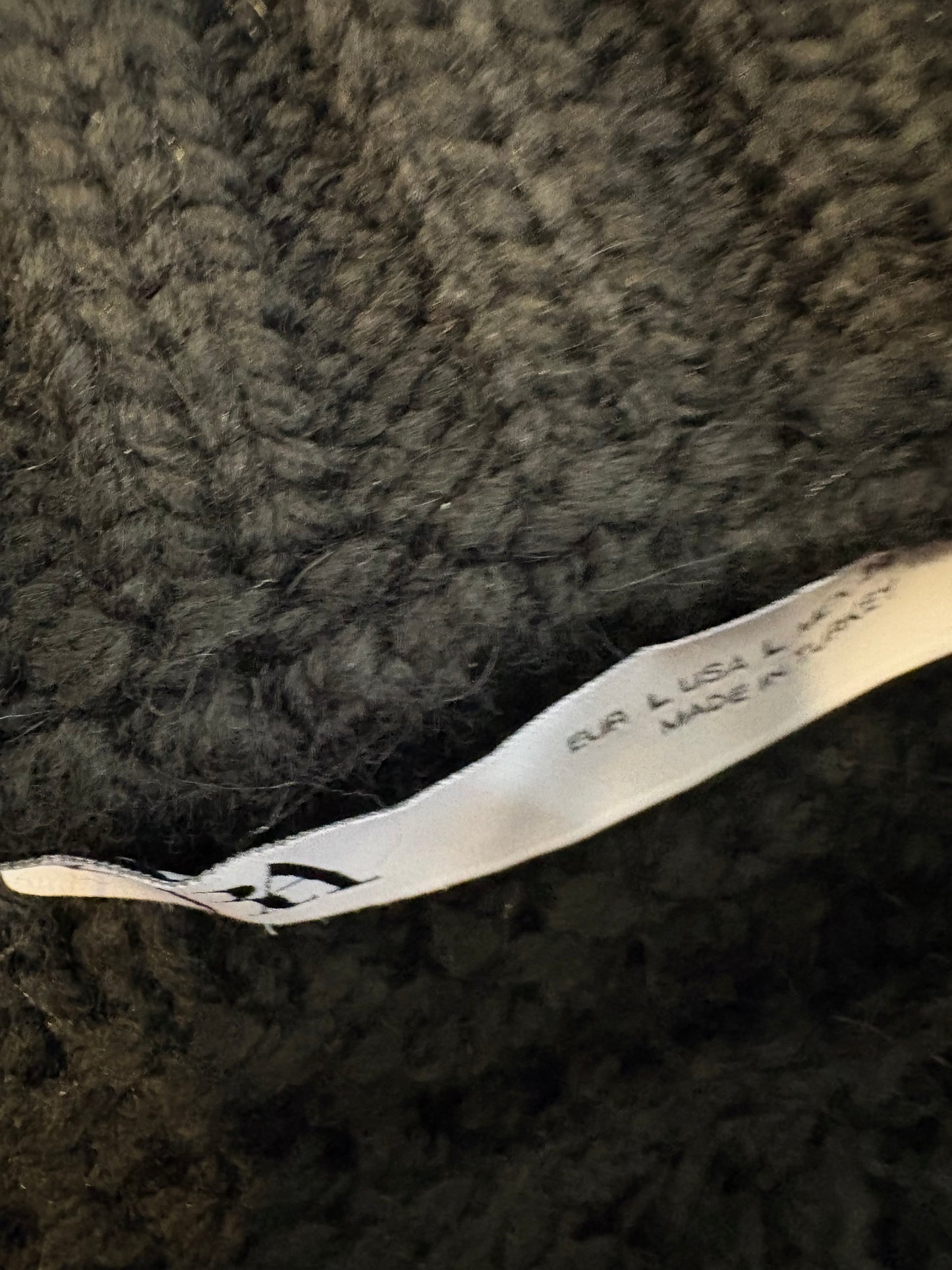 ZARA. Jersey negro volante