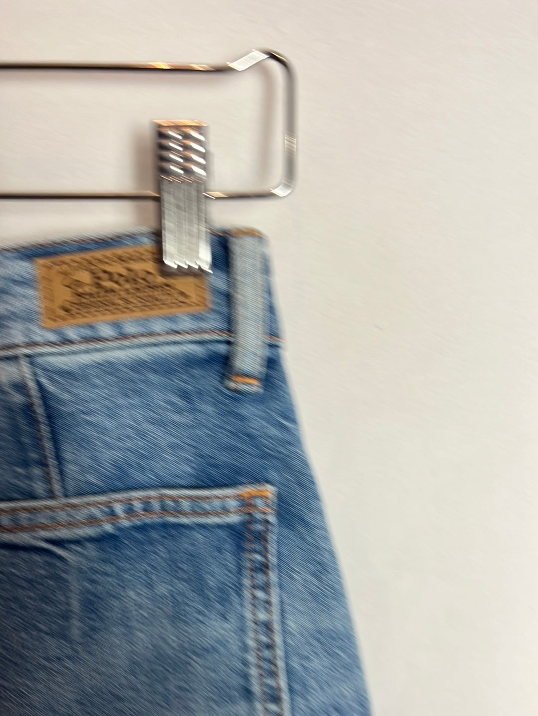 RALPH LAUREN POLO. Buttoned skinny denim. T 36