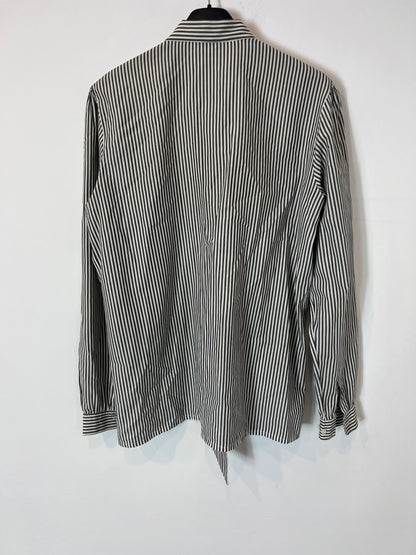 CLAUDIA ADOLFF. Striped blouse with bow detail. Size 38