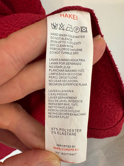 HAKEI. Chaqueta color vino textura. T M
