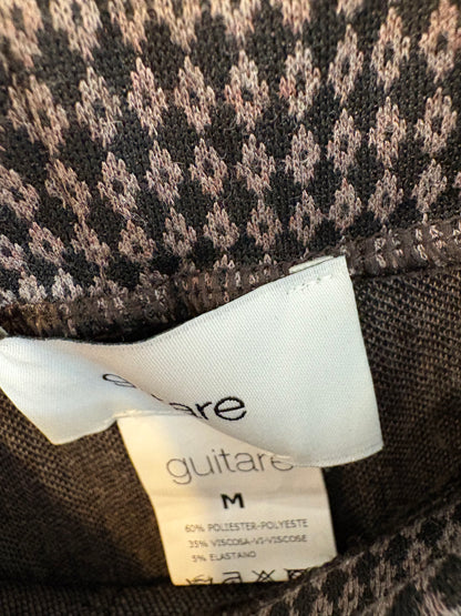 GUITARE. Total look punto elástico