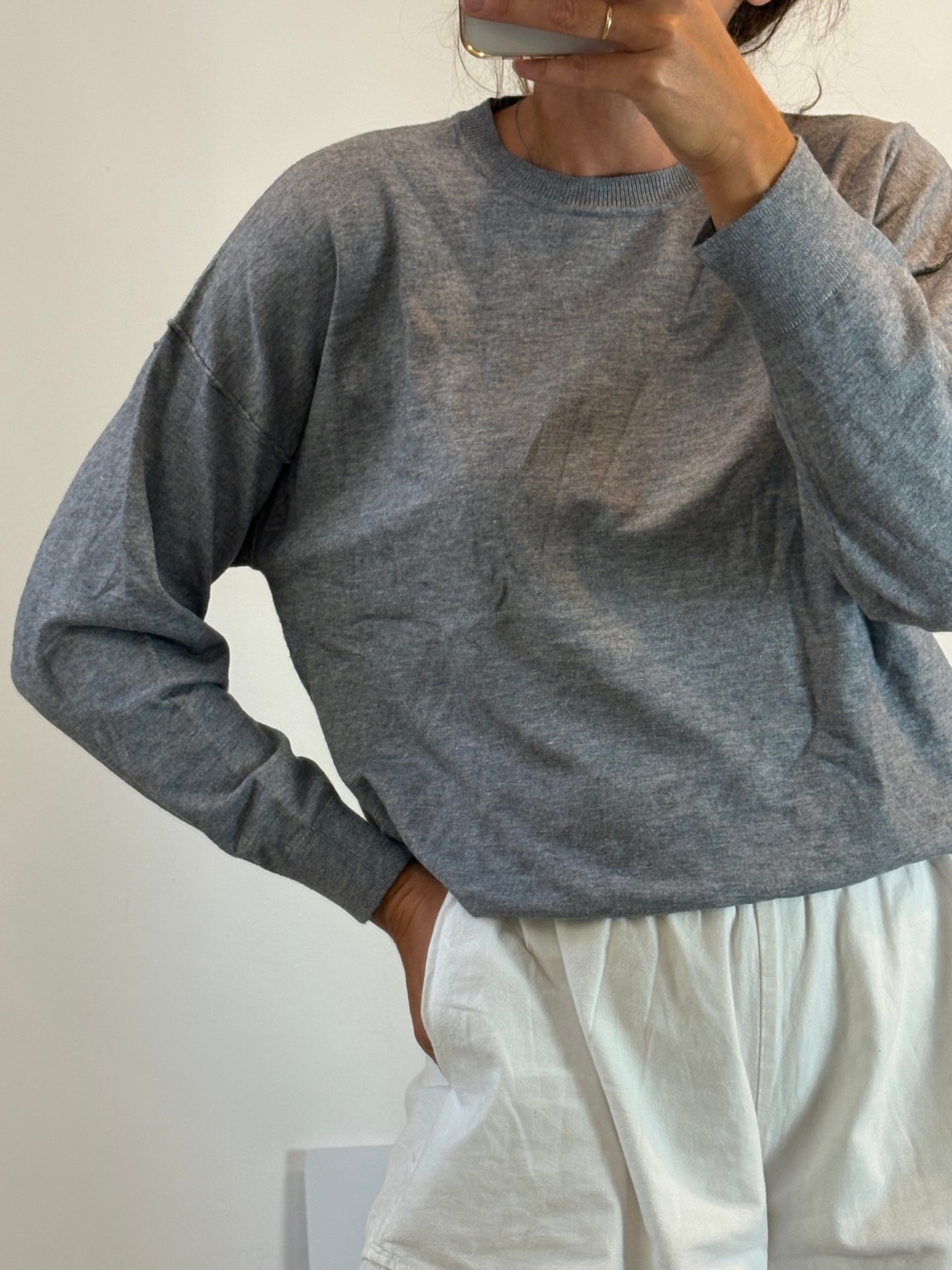 ZARA. Fine gray sweater. TM