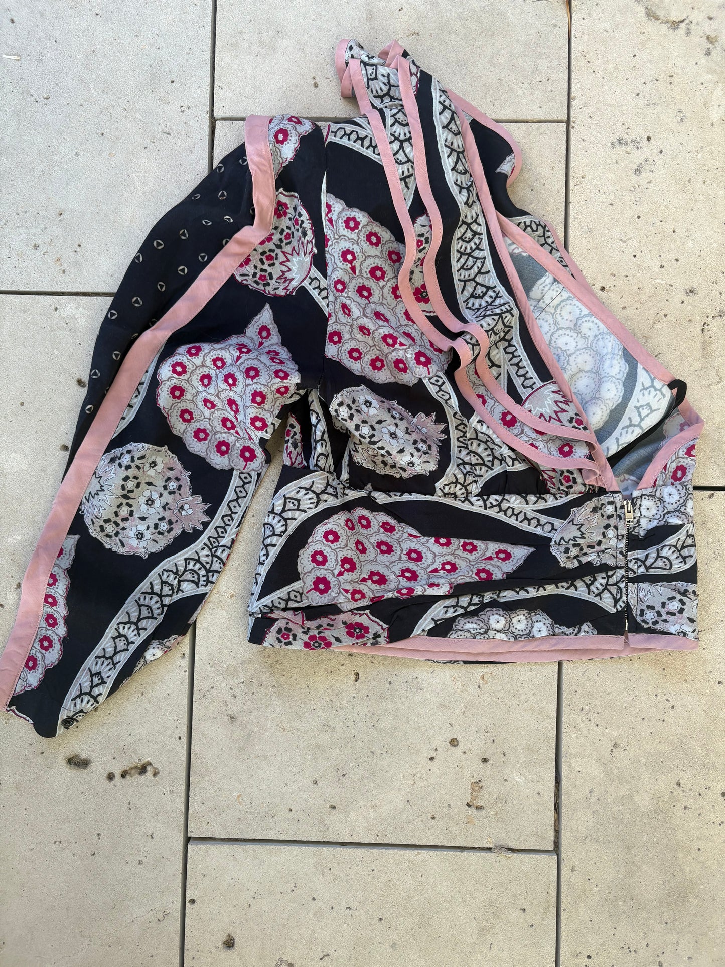 ISABEL MARANT. Top estampado asimétrico volante
